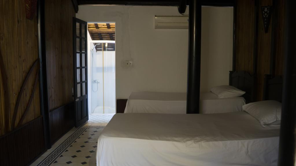 Thuy Bieu Homestay Hue Buitenkant foto